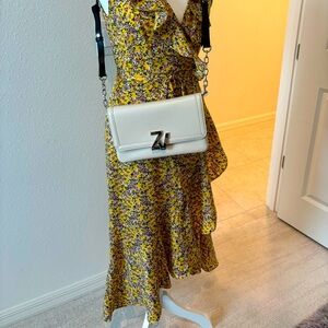 Beautiful white clutch or shoulder bag. Brand new, never used.